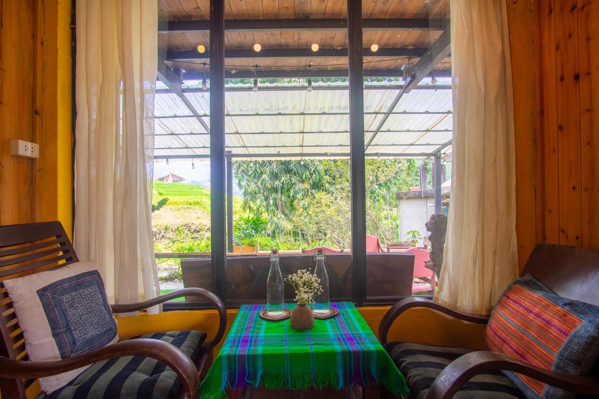 Desi House Tả - With Mountain View Homestay